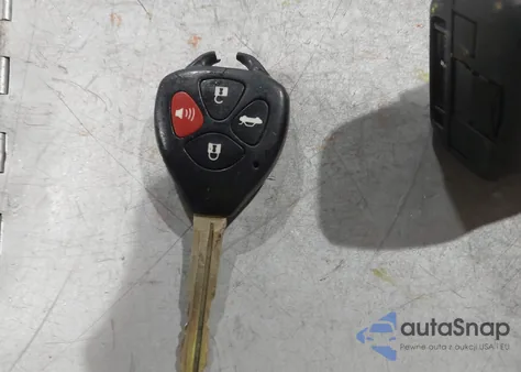 2011 Toyota Camry Le from USA, damaged, VIN 4T1BF3EK9BU696979